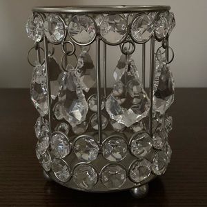 Pillar candle holder